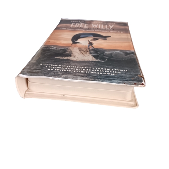 Free Willy (VHS, 1993, Warner Bros.) - Picture 2 of 9